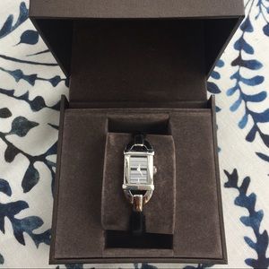 Authentic Gucci 6800L Leather & Stainless Watch